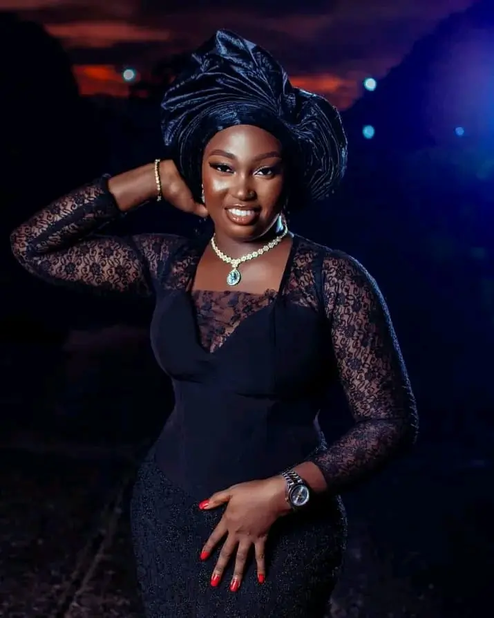 Photo from adekolafavour18(24)