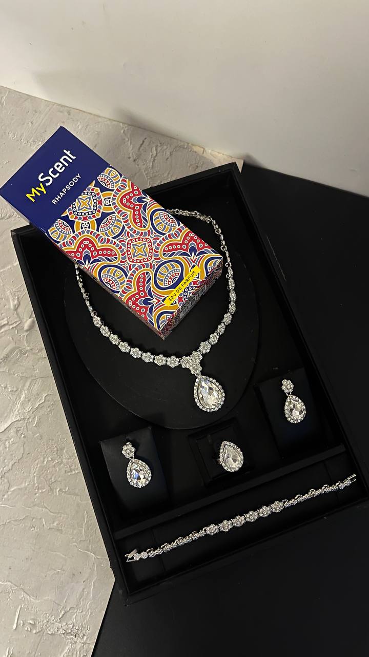 6017122862872857684 silver-combo